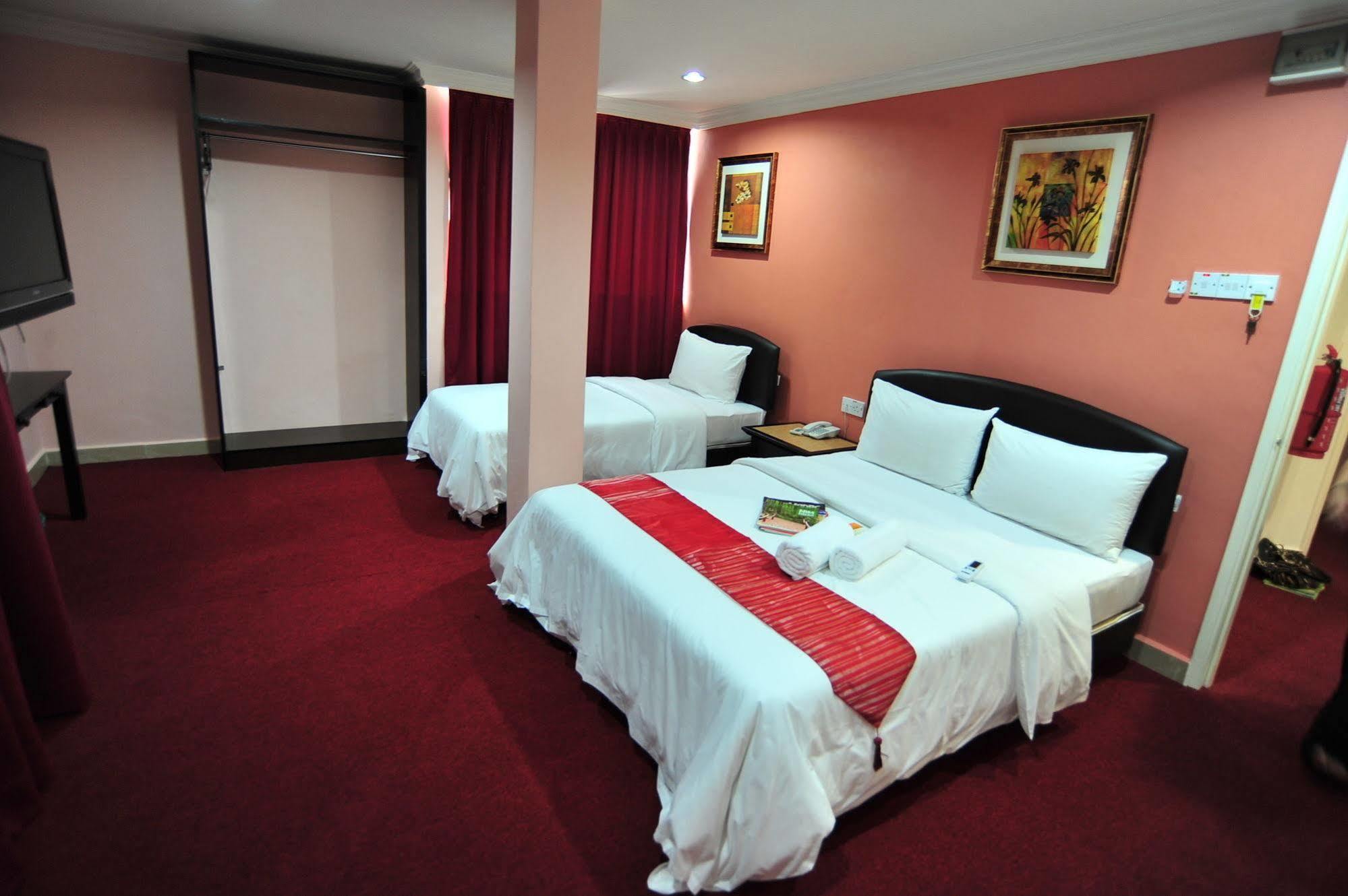 Puteri Ampang Hotel Buitenkant foto
